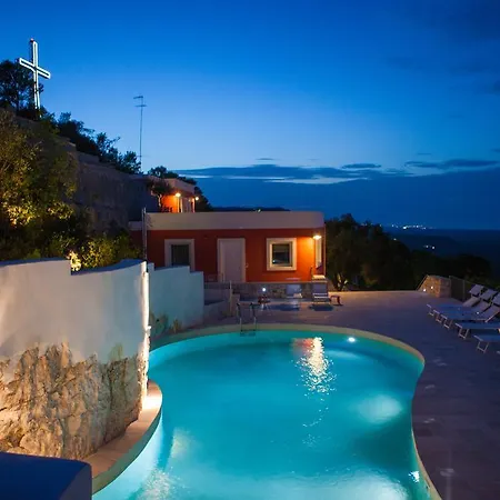 Monte Sarago Hotel apartamentowy 4*