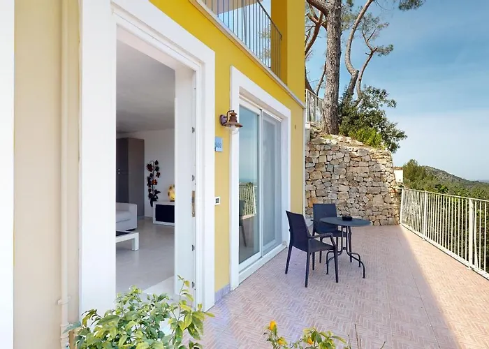 アパートホテル Monte Sarago 4*