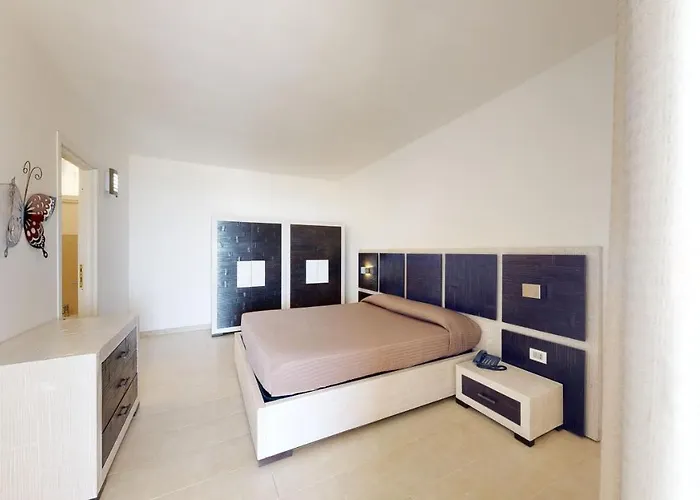 アパートホテル Monte Sarago 4*