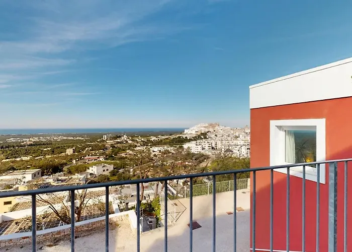 Monte Sarago アパートホテル オストゥーニ