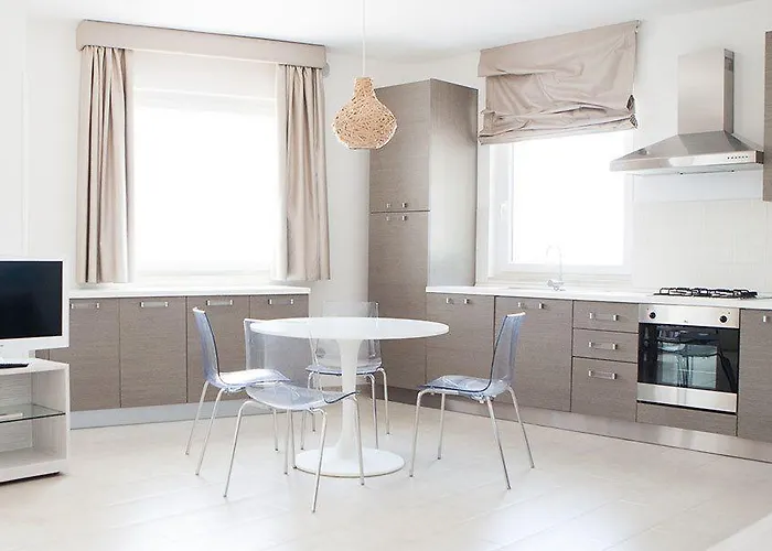 Monte Sarago アパートホテル