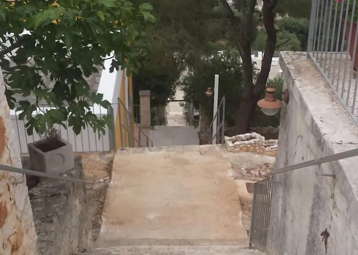 アパートホテル Monte Sarago