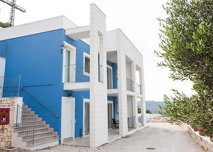 Monte Sarago アパートホテル