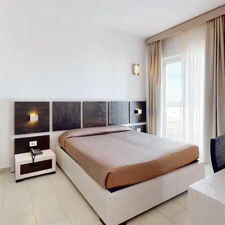 Monte Sarago 4* أوستوني