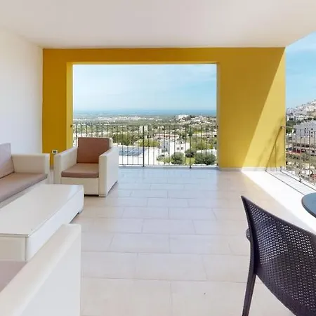 Monte Sarago 아파트호텔 오스투니