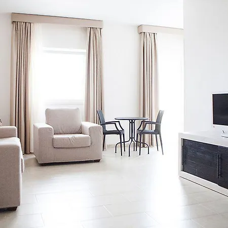 Monte Sarago أوستوني