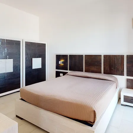 Monte Sarago 아파트호텔 오스투니